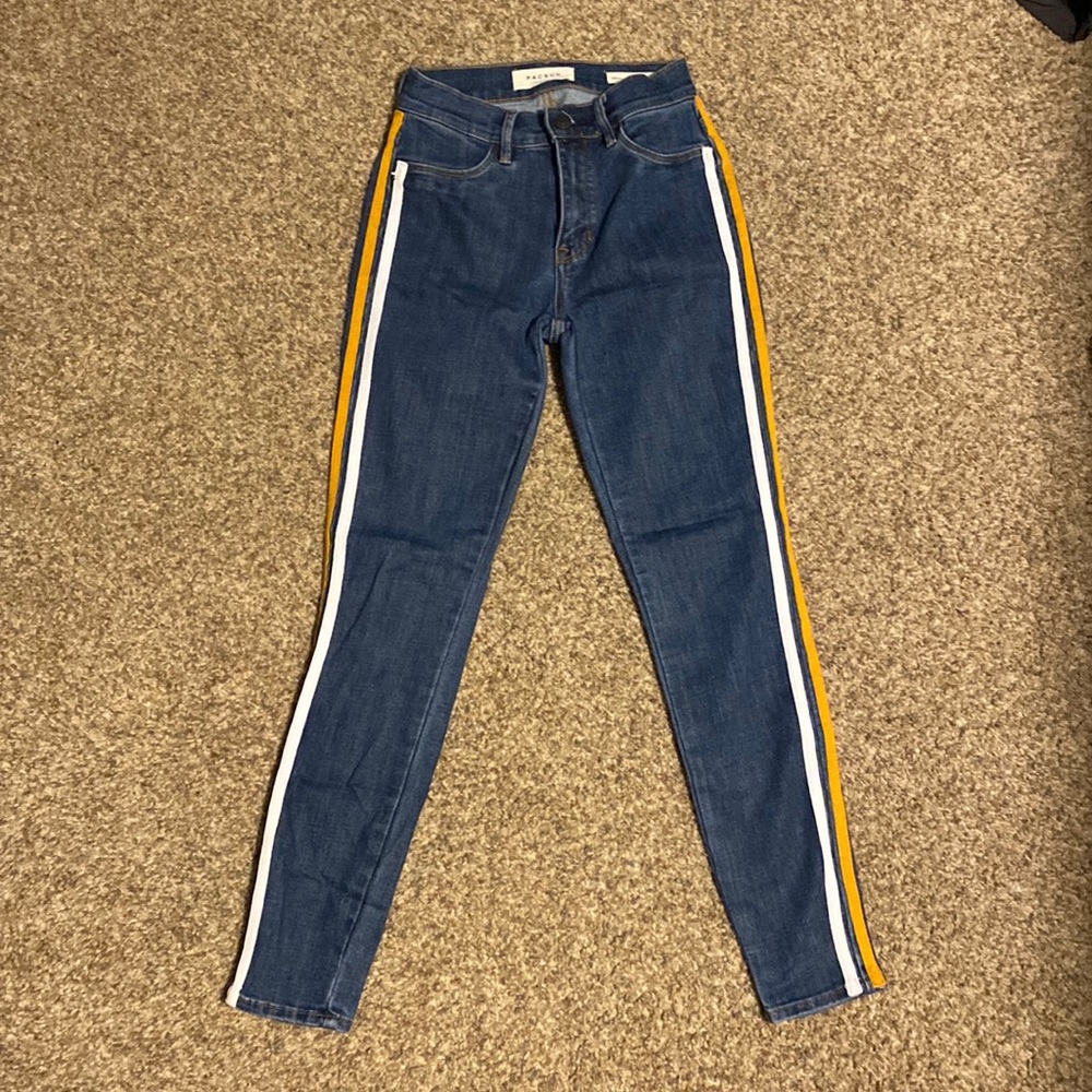 W23 pacsun skinny jeans with yellow and white stripe